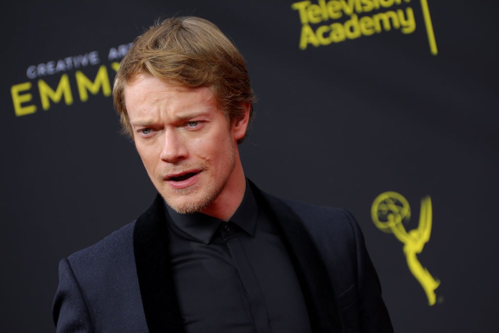 Alfie Allen attends the 2019 Creative Arts Emmy Awards