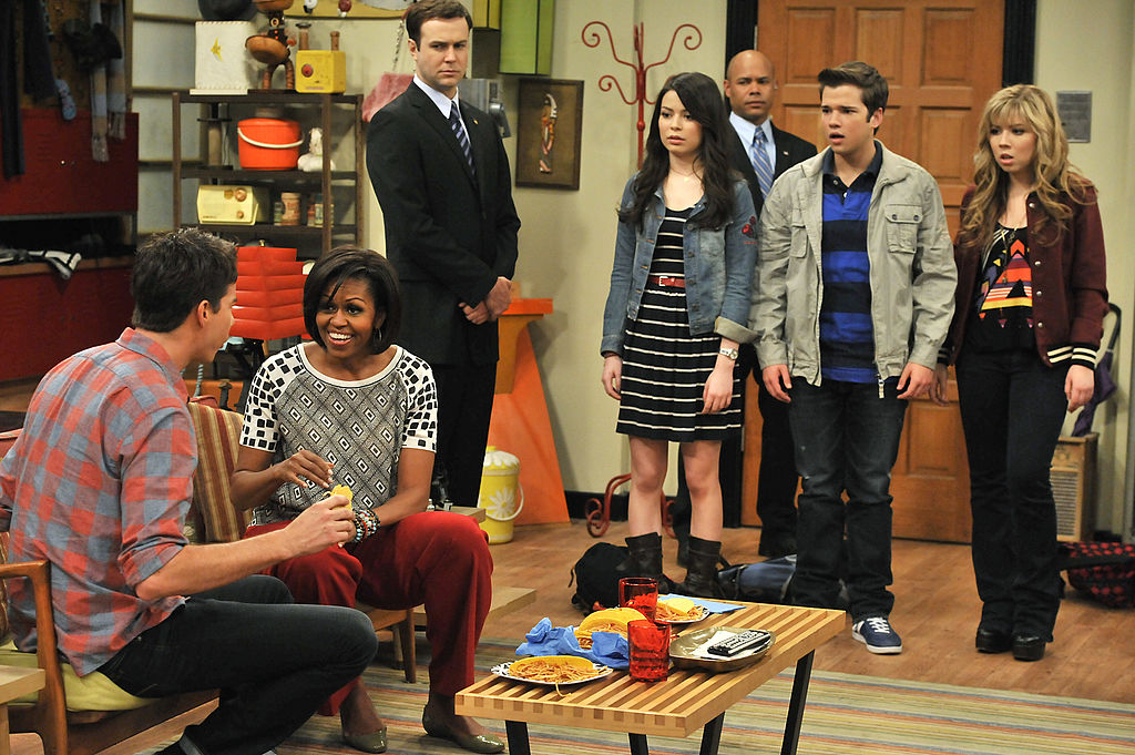 First Lady Michelle Obama on the set of 'iCarly'