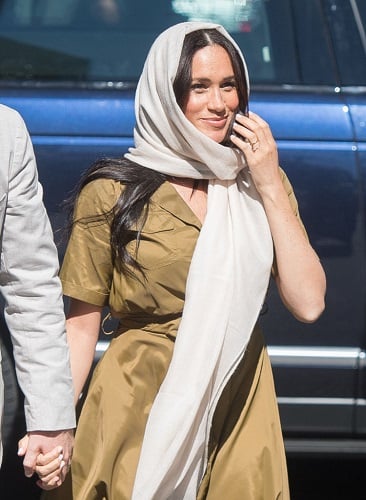 Meghan, Duchess of Sussex visits Auwal Mosque with Prince Harry