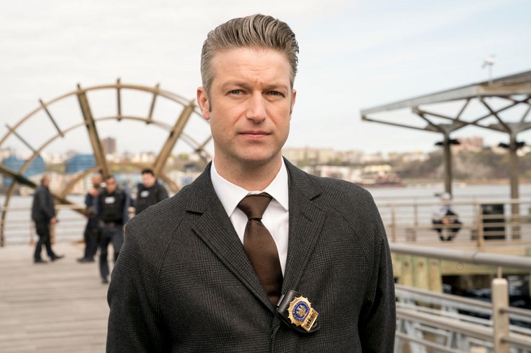 Peter Scanavino as Dominick Carisi