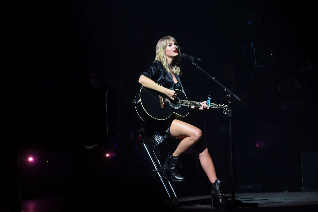 Taylor Swift performs songs from Lover