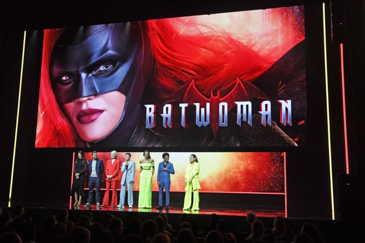 'Batwoman' banner and panel