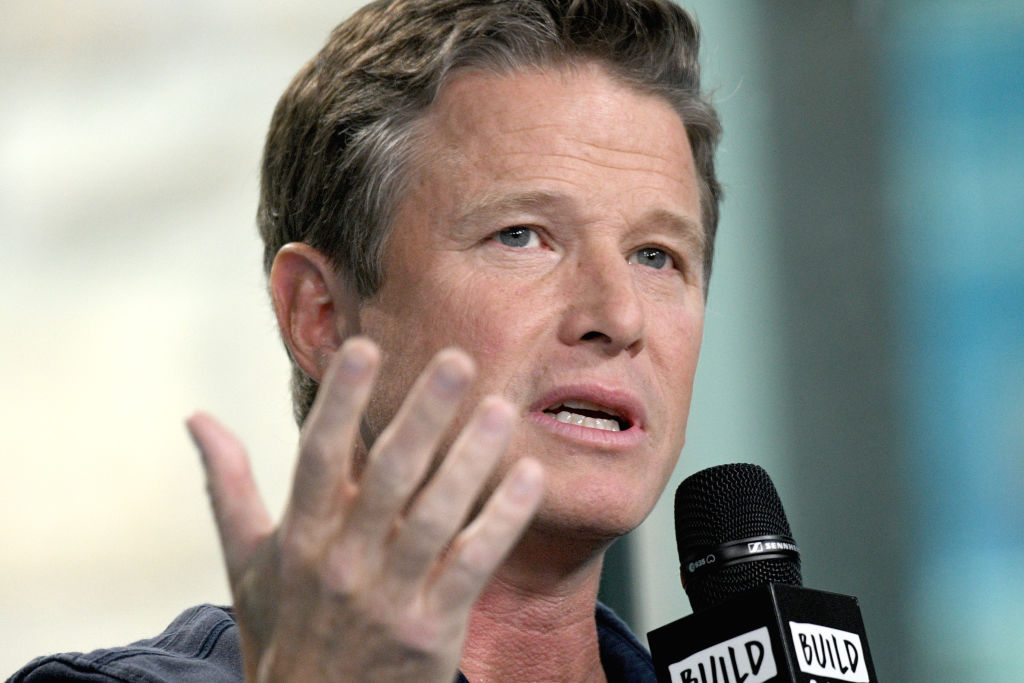 Former ‘Extra’ Co-Host Makes Strong Comments on Billy Bush Getting a Second Chance