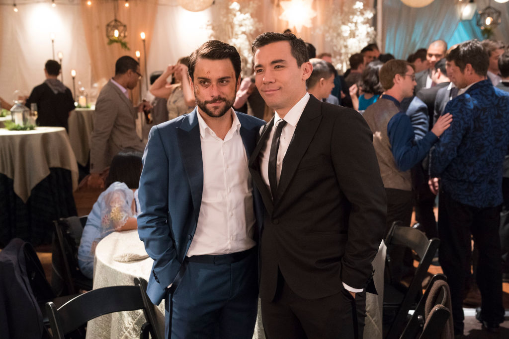 Jack Falahee and Conrad Ricamora as Connor and Oliver in 'HTGAWM'