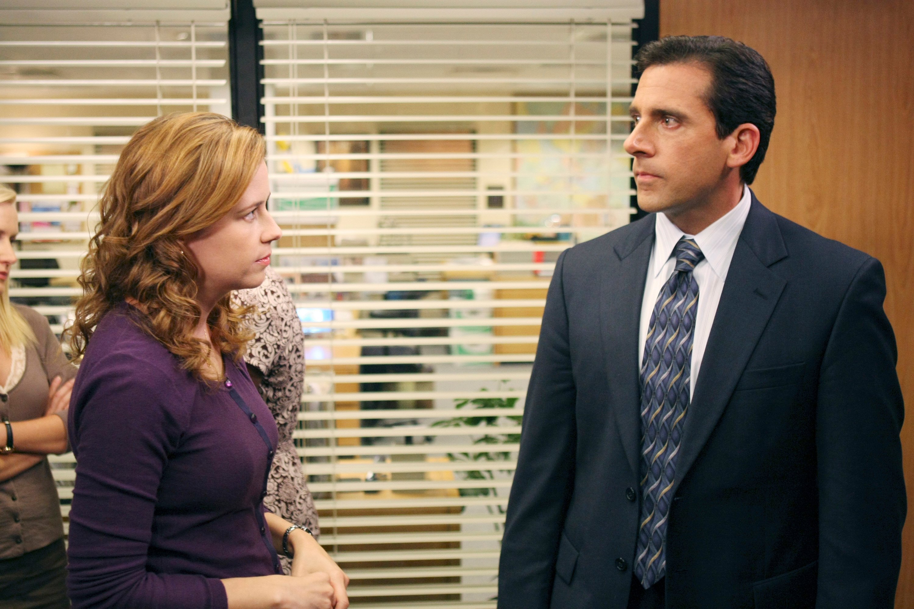 Jenna Fischer and Steve Carell on set of The Office