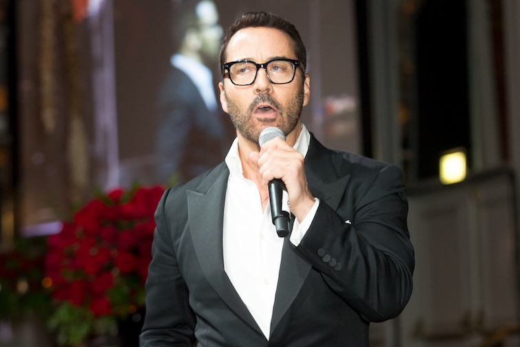 Jeremy Piven speaks onstage