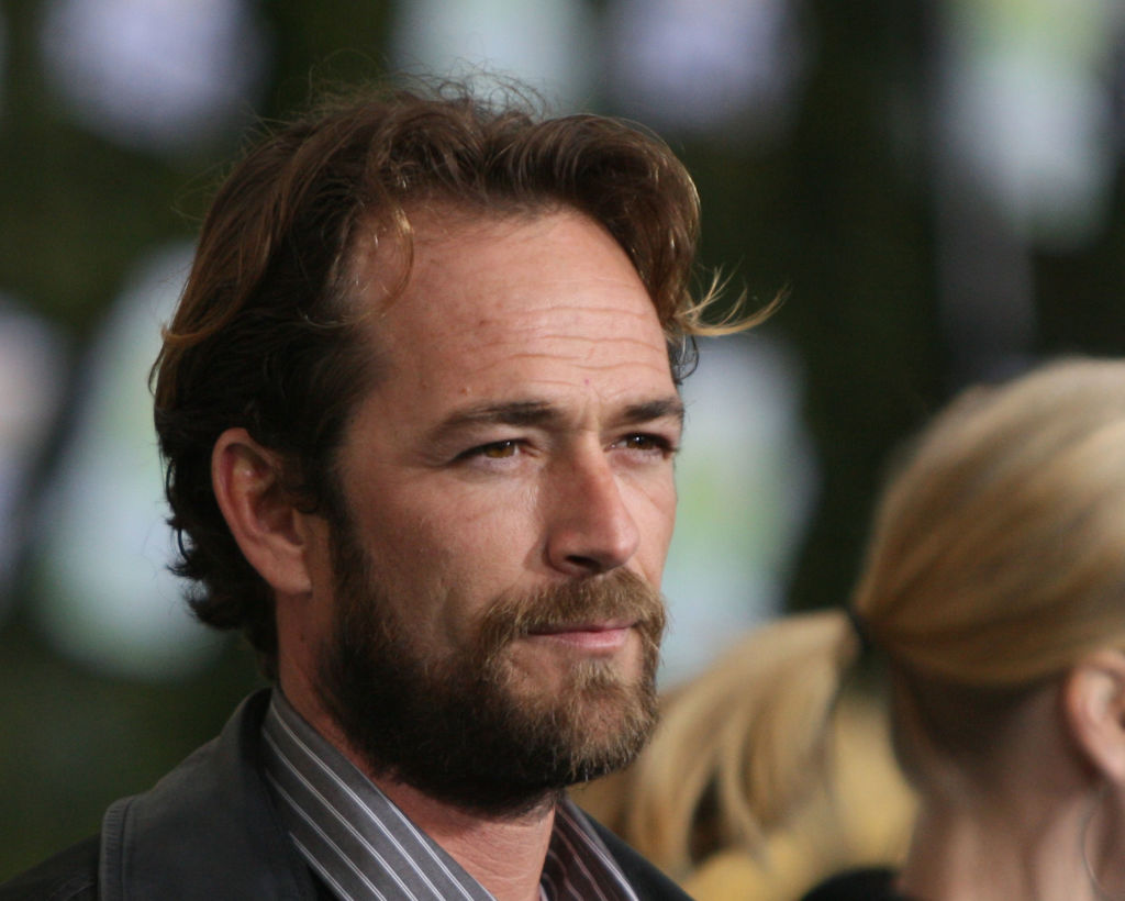 Luke Perry on the red carpet