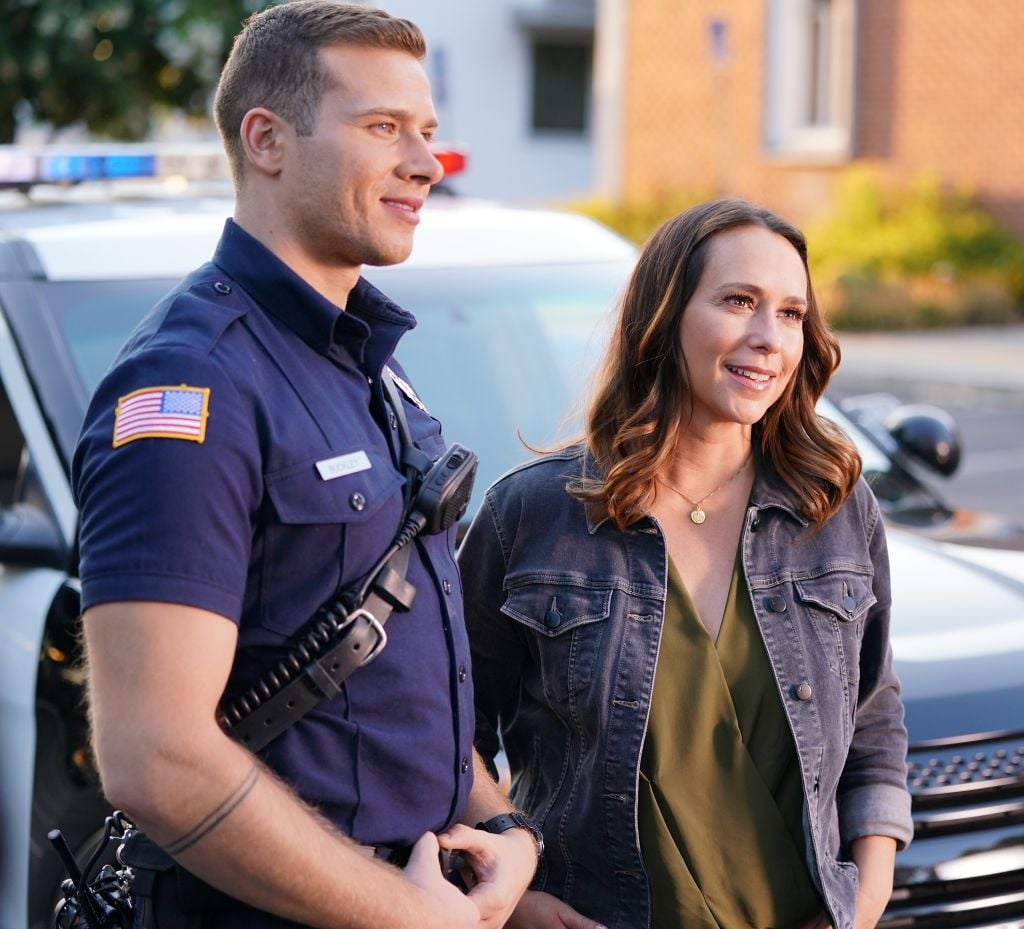 Oliver Stark and Jennifer Love Hewitt on the set of '9-1-1'