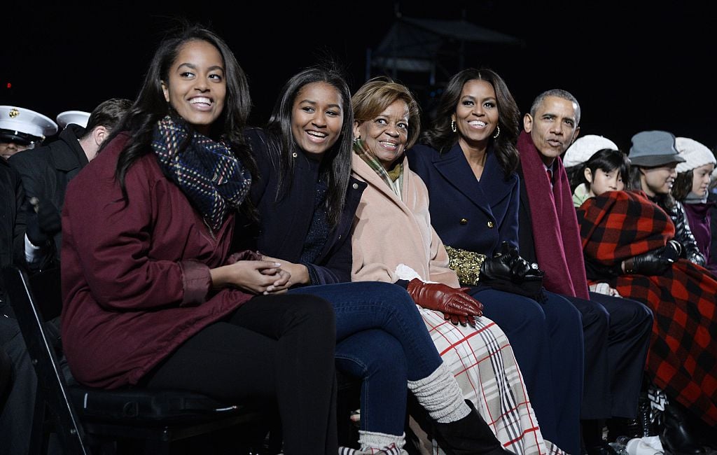 Malia Obama, Sasha Obama, mother-in-law Marian Robinson, first lady Michelle Obama and President Barack Obama