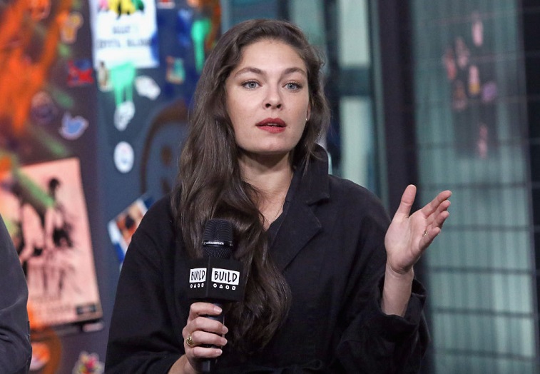 Alexa Davalos