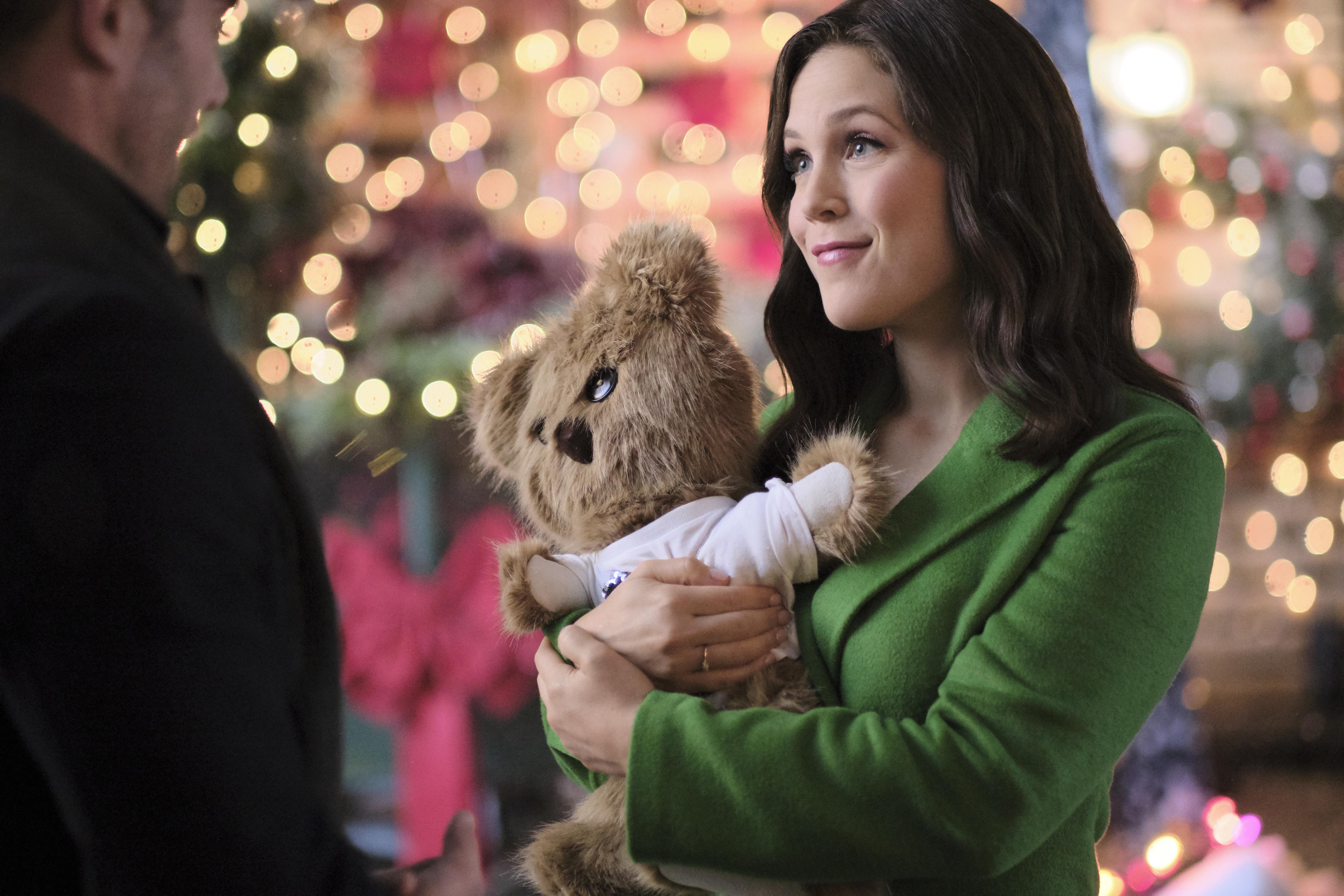 Erin Krakow in Sense Sensibility & Snowmen