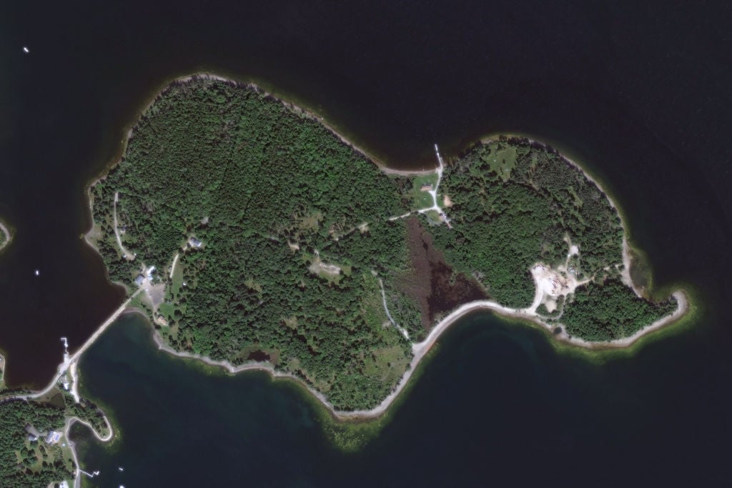 aerial view of oak island