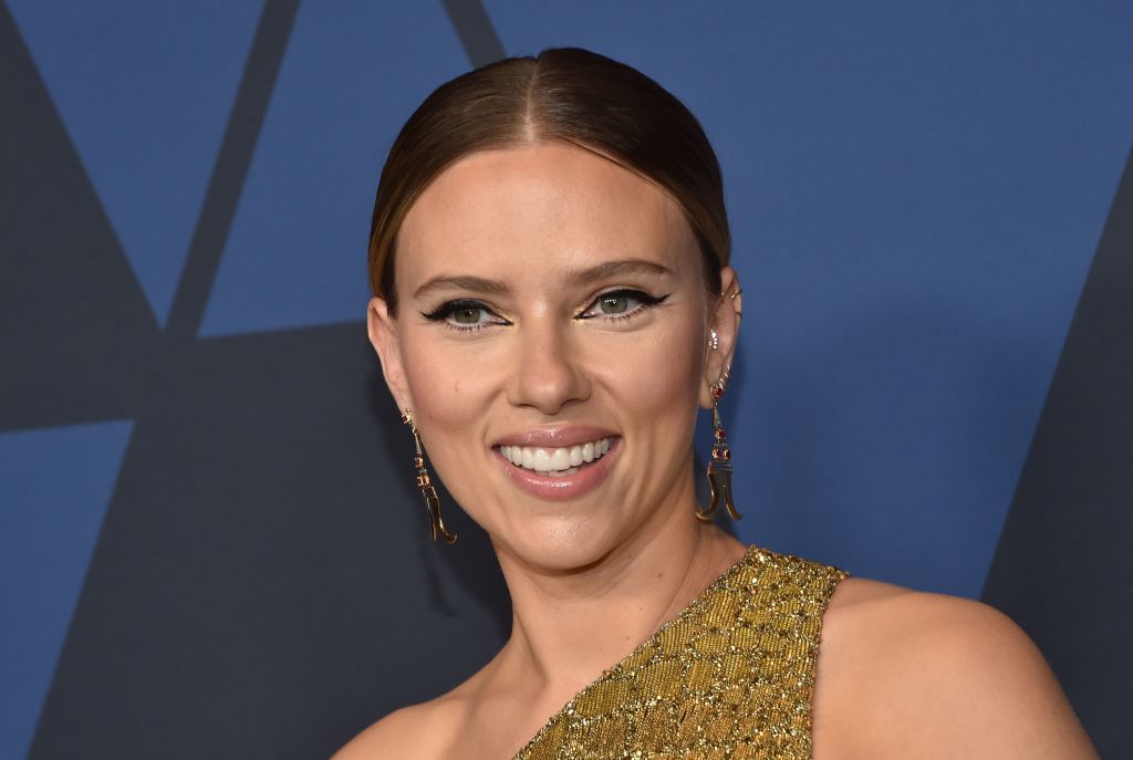 Scarlett Johansson arrives to attend the 11th Annual Governors Awards gala.