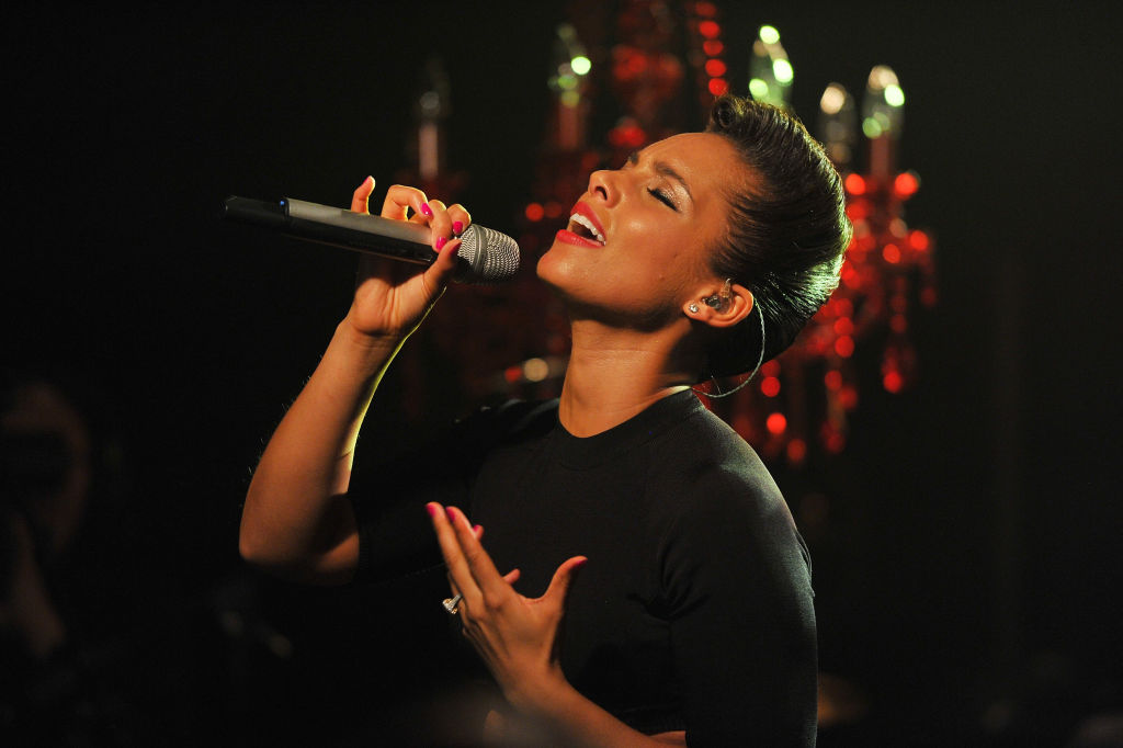 Alicia Keys, inspiration for a Six queen