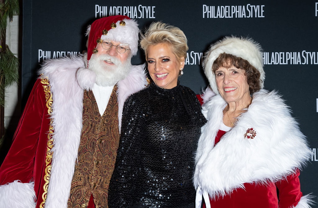 Santa Claus, Dorinda Medley of The Real Housewives of New York City and Mrs. Claus
