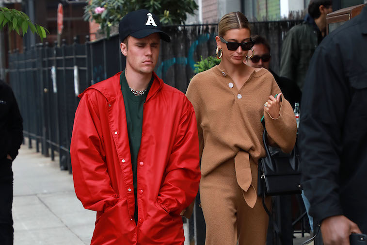 Justin and Hailey Bieber walking in New York