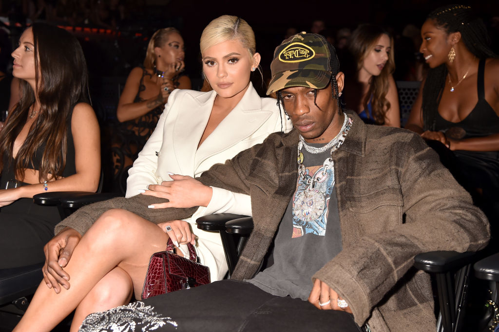 Kylie Jenner and Travis Scott at an award show in 2018