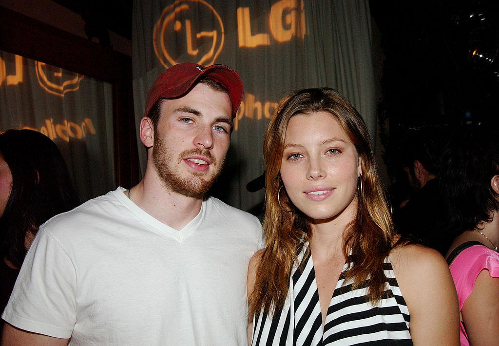 Chris Evans and Jessica Biel in 2003