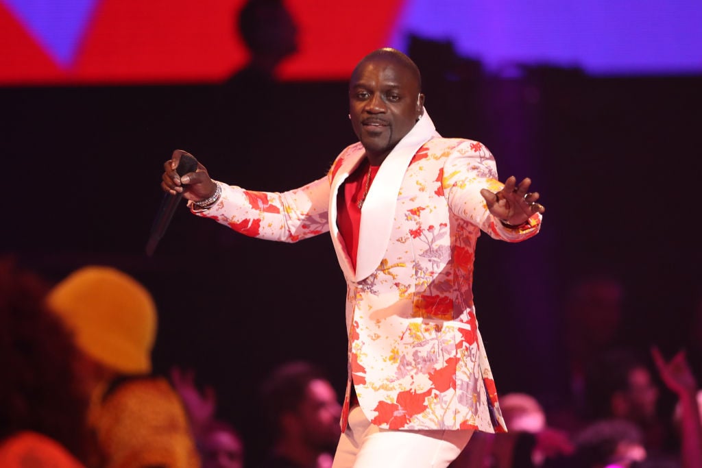 Akon performing on stage at the MTV EMAs 2019