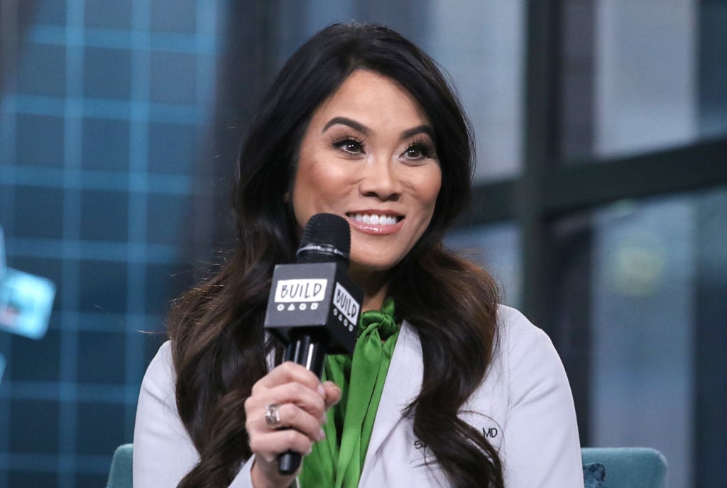 Dr. Pimple Popper: Is Sandra Lee a Real Doctor?