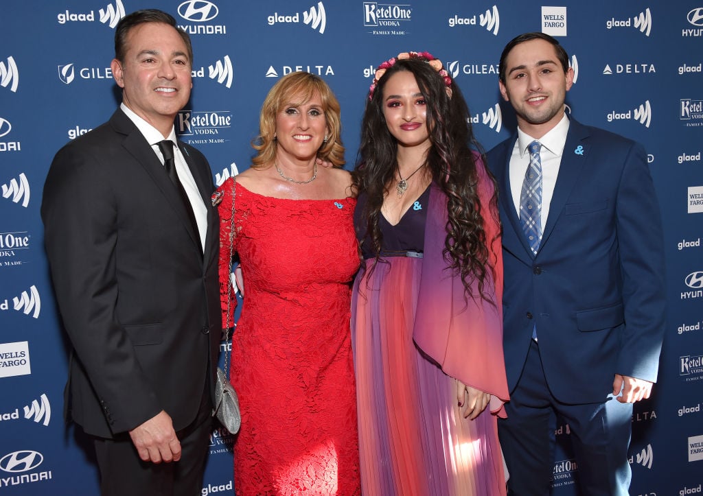 Greg, Jeanette, Jazz, and Sander Jennings