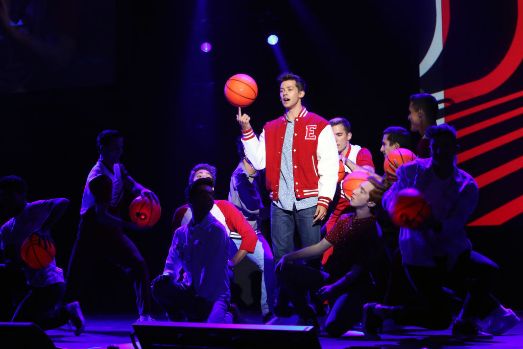 Joshua Bassett, Olivia Rodrigo and the cast of 'High School Musical: The Musical: The Series'