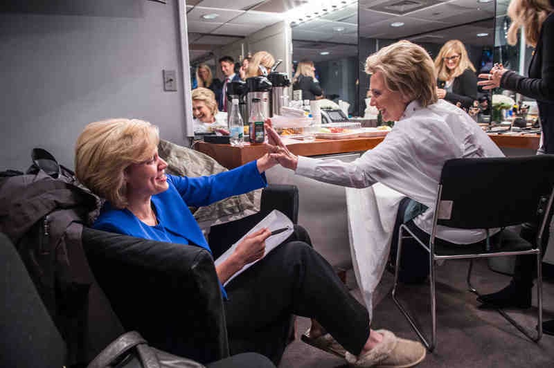 Hillary Clinton and Kate McKinnon