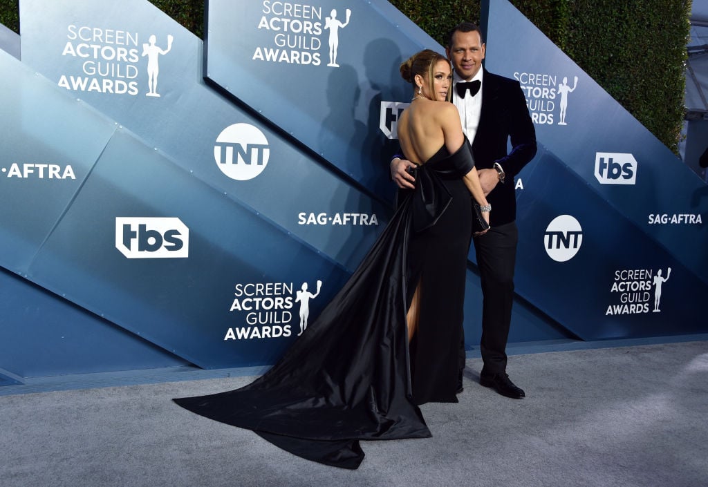 Jennifer Lopez and Alex Rodriguez posing for pictures at the 26th Annual Screen Actors Guild