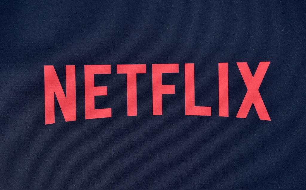 Netflix logo: Netflix vs Disney +