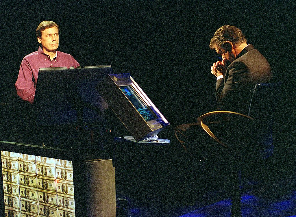 Who Wants To Be A Millionaire Is Coming Back To Abc But It Will