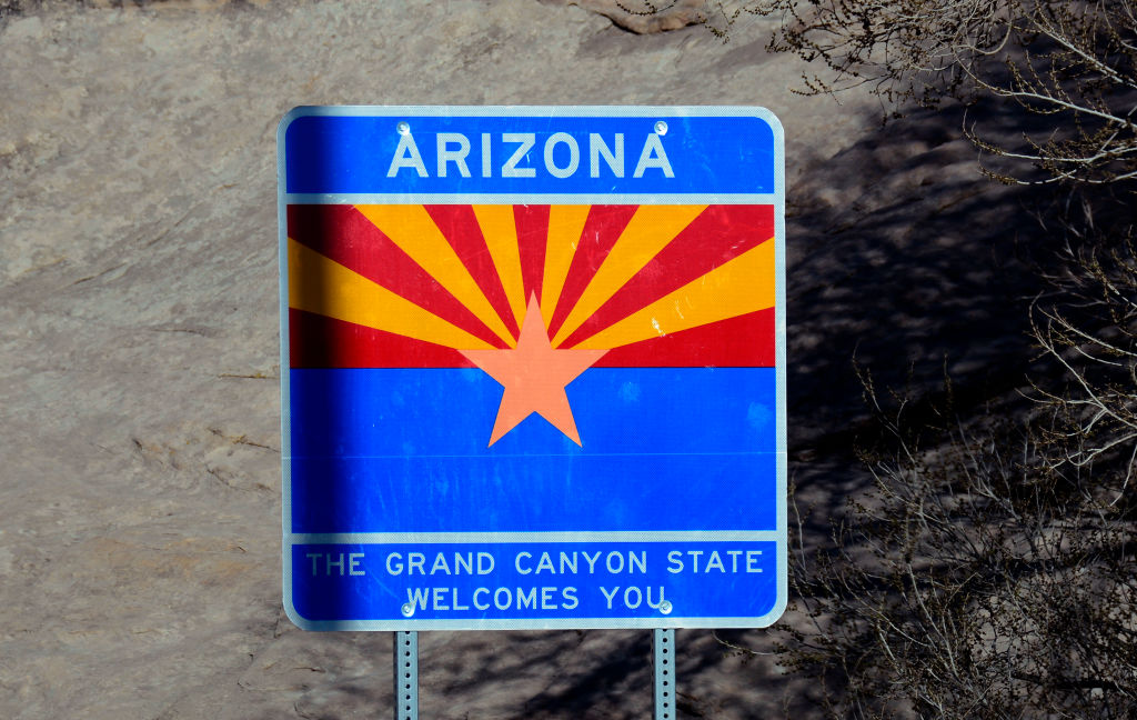 welcome to arizona highway sign