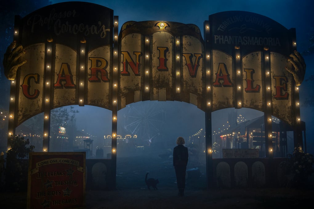 The Old Ones' Carnivale sign in 'CHILLING ADVENTURES OF SABRINA.'