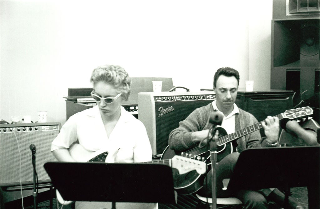 Carol Kaye in the recording studio with Bill Pittman