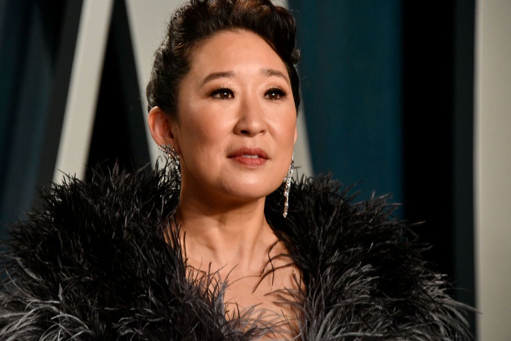 Sandra Oh attends the 2020 Vanity Fair Oscar Party hosted by Radhika Jones at Wallis Annenberg Center for the Performing Arts on February 09, 2020 in Beverly Hills, California. 