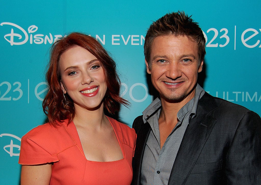 Black Widow Scarlett Johansson Hawkeye Jeremy Renner