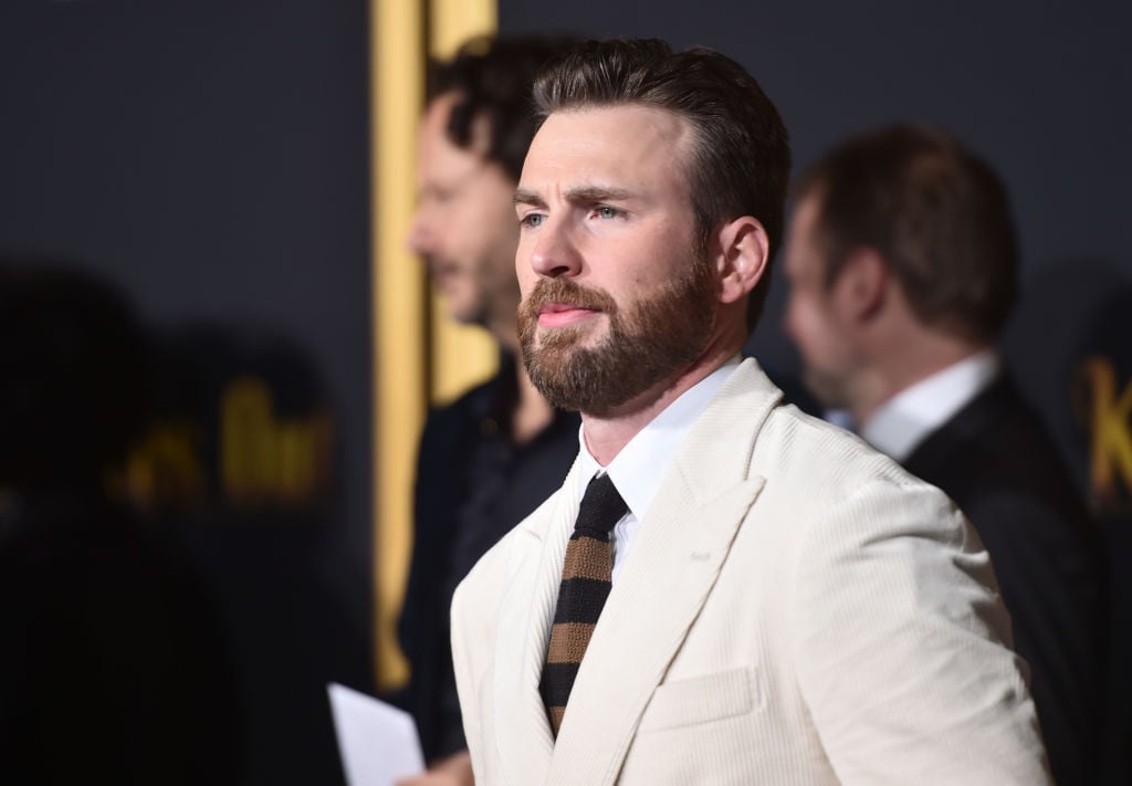 Chris Evans at the 'Knives Out' premiere