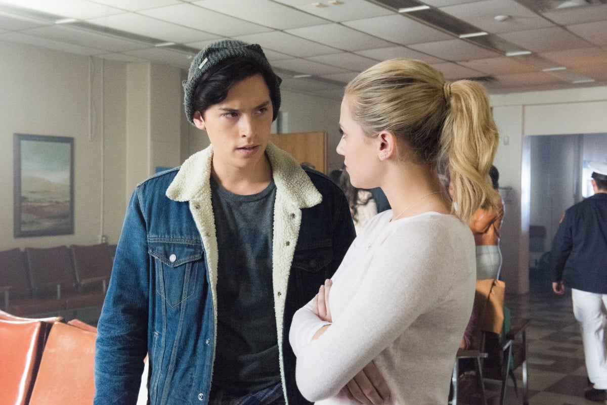 Cole Sprouse and Lili Reinhart in 'Riverdale'