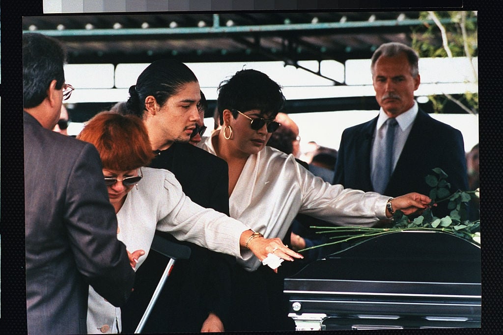 The family of Selena Quintanilla at her burial