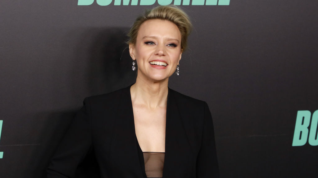 Kate McKinnon attends "Bombshell"