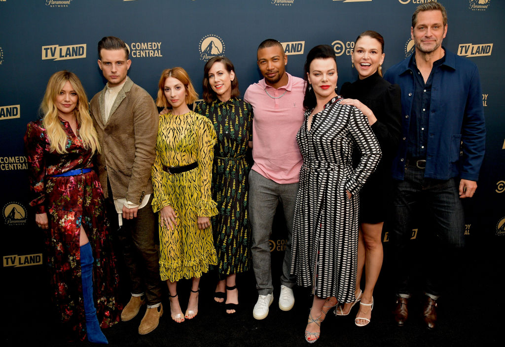 (L-R) Hilary Duff, Nico Tortorella, Molly Bernard, Miriam Shor, Charles Michael Davis, Debi Mazur, Sutton Foster, and Peter Hermann