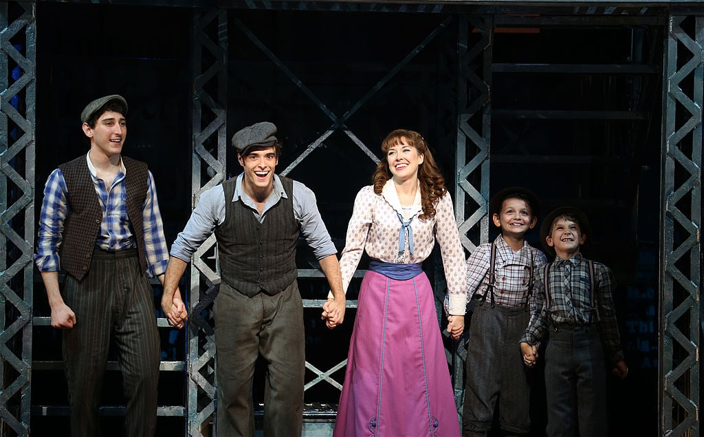 Ben Fankhauser, Corey Cott, Liana Hunt and cast during the 'Newsies' Final Broadway Curtain Call