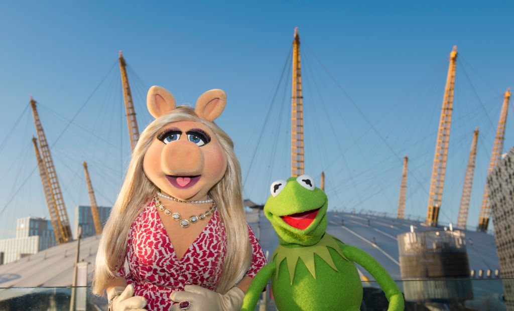 Miss Piggy and Kermit the Frog at The o2