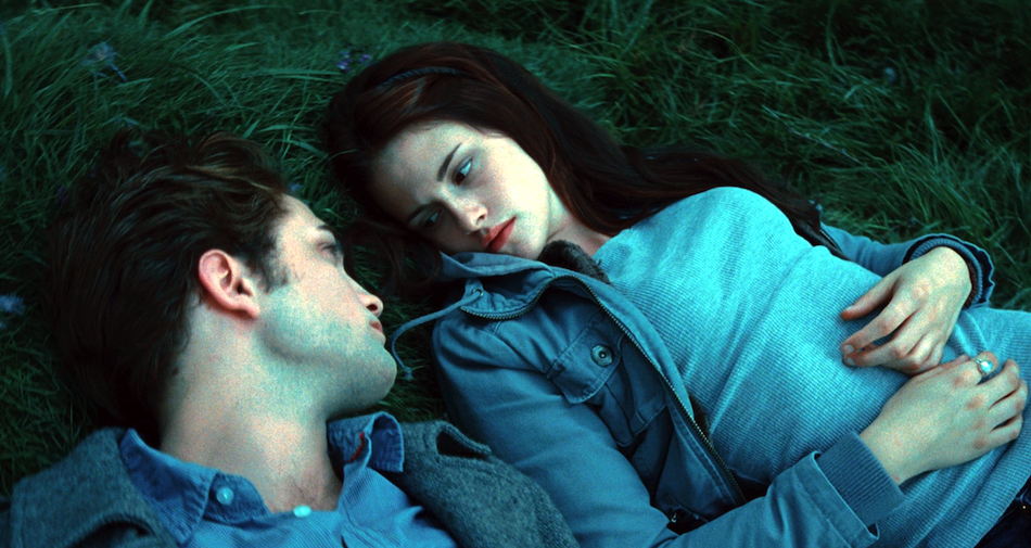Edward Cullen (Robert Pattinson) and Bella Swan (Kristen Stewart) in 'Twilight.' 