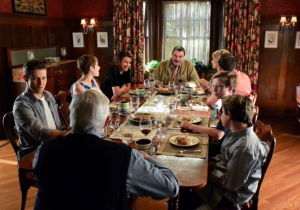Blue Bloods Cast at the dinner table; Tom Selleck, Donnie Wahlberg, Bridget Moynahan, Will Estes, Len Cariou, Amy Carlson, Sami Gayle, Tony Terraciano, and Andrew Terraciano