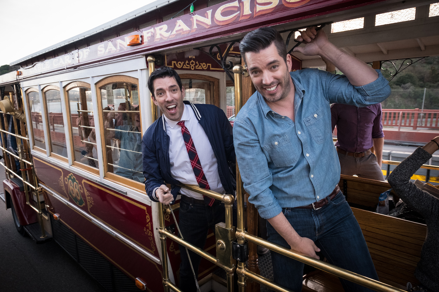 Jonathan and Drew Scott