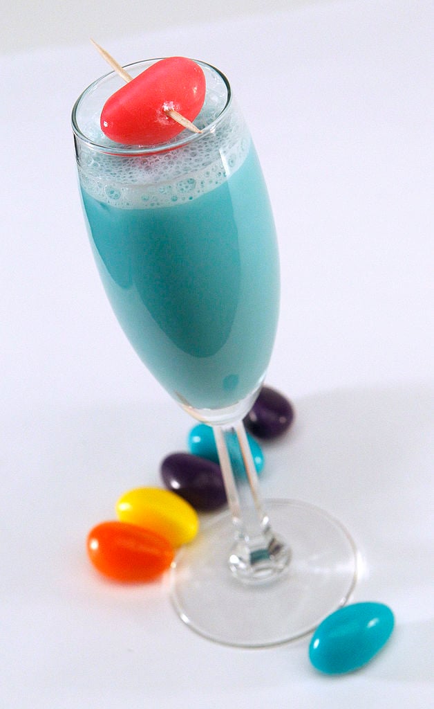 6 YouTube Channels With Great Easter Cocktail Recipes To Make In Quarantine