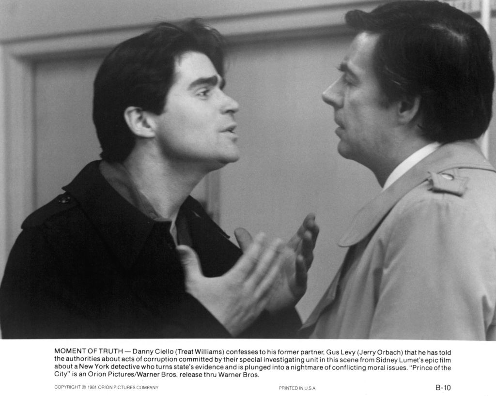 Jerry Orbach in a scene with actor Treat Williams from 'Prince of the City', 1981