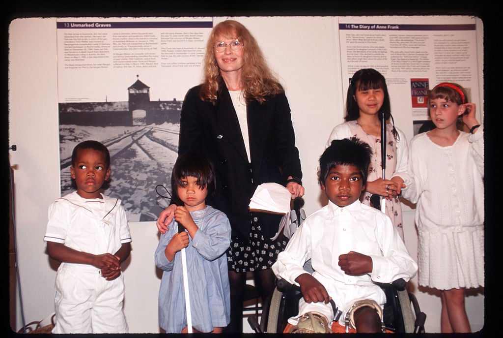 Mia Farrow and her children, 1996