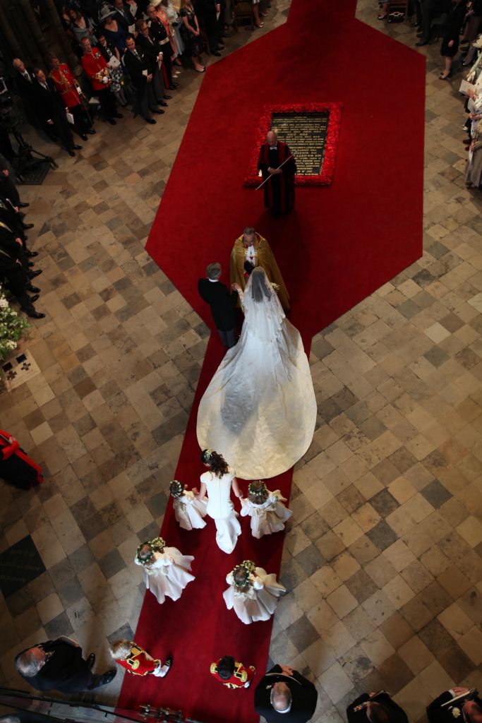 Kate Middleton and father, Michael Middleton, enter Westminster Abbey