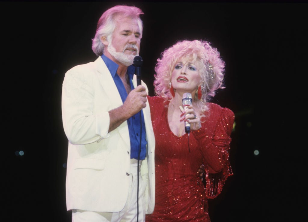 Kenny Rogers and Dolly Parton | Jim Steinfeldt/Michael Ochs Archives/Getty Images
